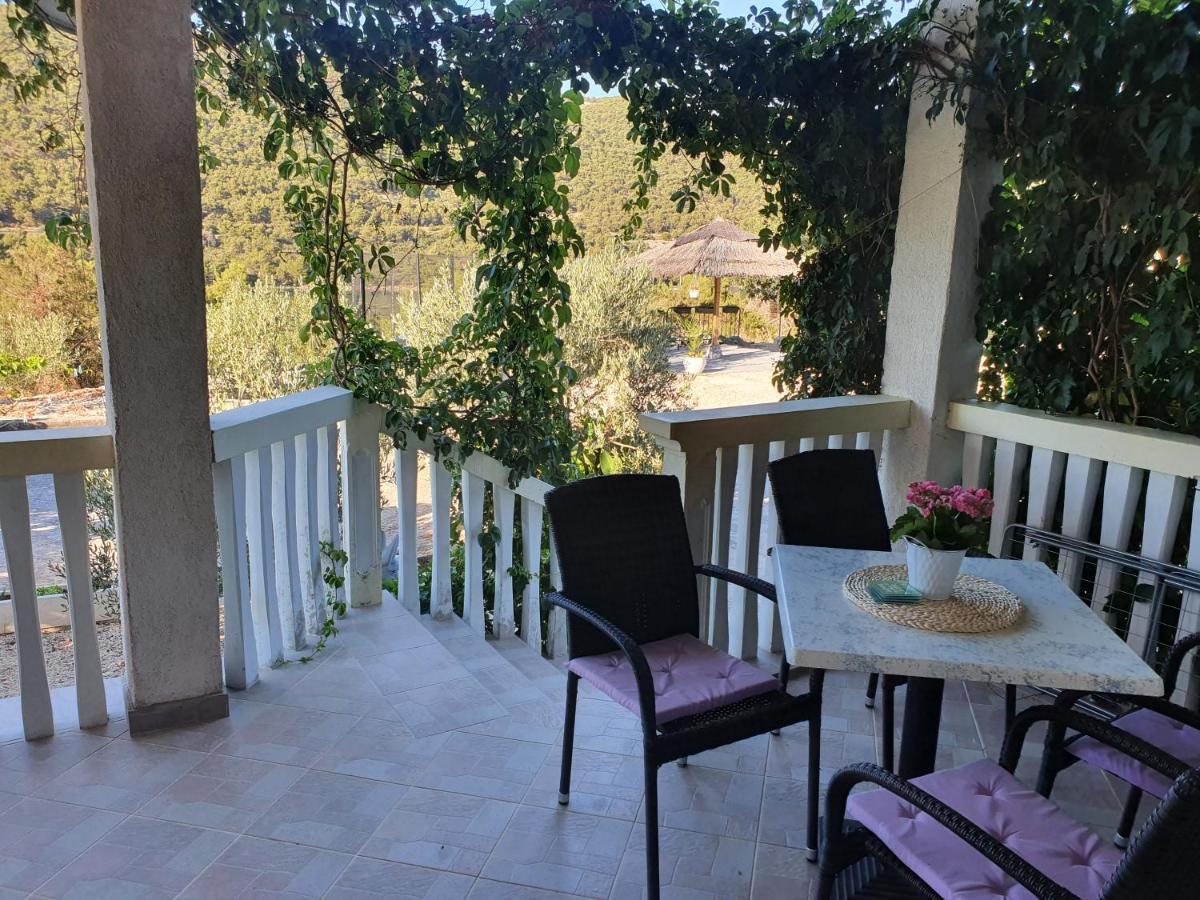 Apartman Mare Шибеник Экстерьер фото