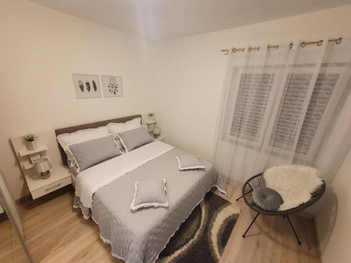 Apartman Mare Шибеник Экстерьер фото